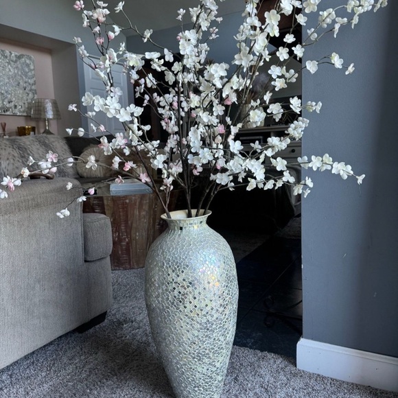 Other - Elegant White and Pink Floral Vase